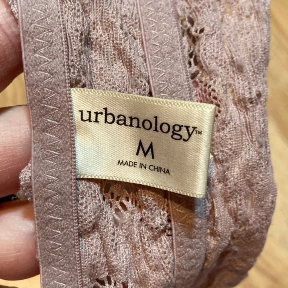 Urbanology Women Dusty Mauve Floral Lace Bralette Size Medium Adjustable Straps - Picture 5 of 5